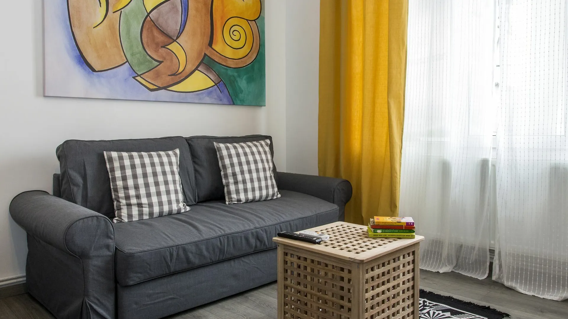 Redbed Self-Catering Apartments Bucharest