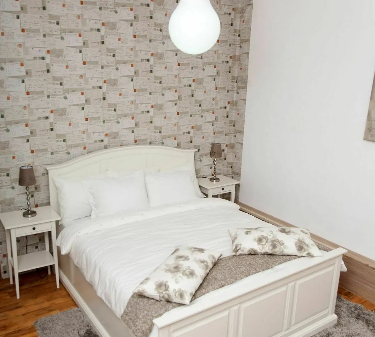 Redbed Self-Catering Apartments Bucharest