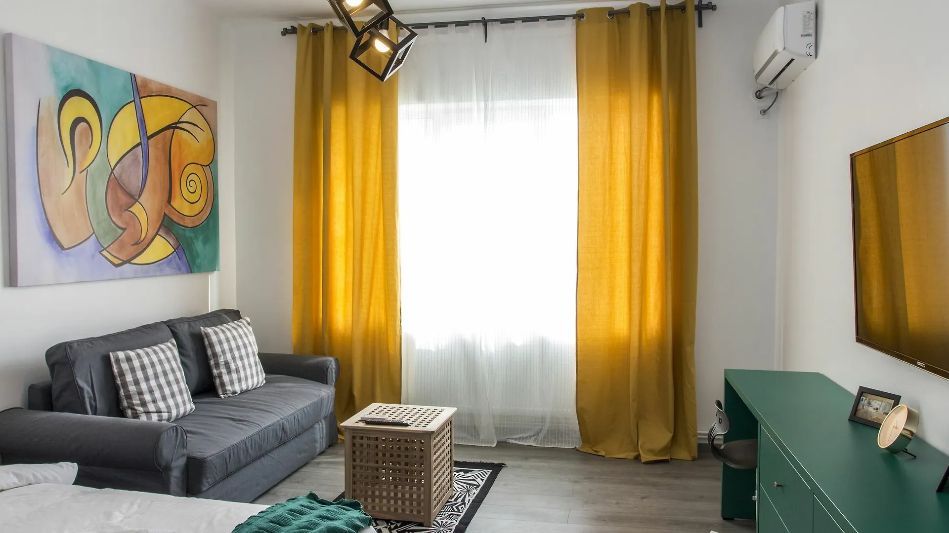 Redbed Self-Catering Apartments Bucharest 0*,