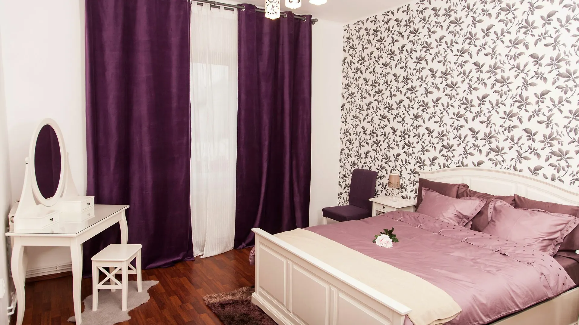 Redbed Self-Catering Apartments Bukarest